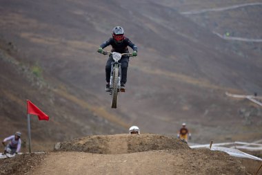 American Series MTB DHI Lima, Amancay 'da doğal iniş pistinde hızlı hareket