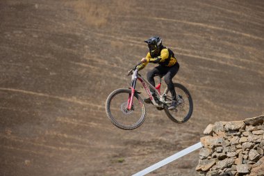 American Series MTB DHI Lima, Amancay 'da doğal iniş pistinde hızlı hareket