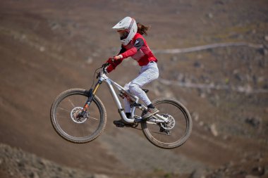 American Series MTB DHI Lima, Amancay 'da doğal iniş pistinde hızlı hareket