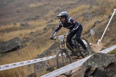 American Series MTB DHI Lima, Amancay 'da doğal iniş pistinde hızlı hareket