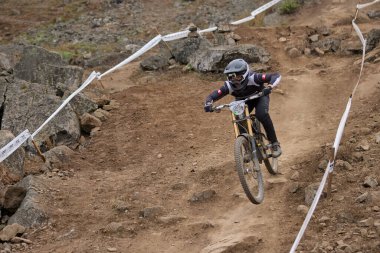 American Series MTB DHI Lima, Amancay 'da doğal iniş pistinde hızlı hareket