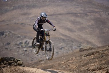 American Series MTB DHI Lima, Amancay 'da doğal iniş pistinde hızlı hareket