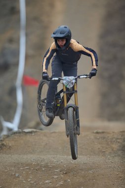 American Series MTB DHI Lima, Amancay 'da doğal iniş pistinde hızlı hareket