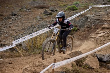 American Series MTB DHI Lima, Amancay 'da doğal iniş pistinde hızlı hareket