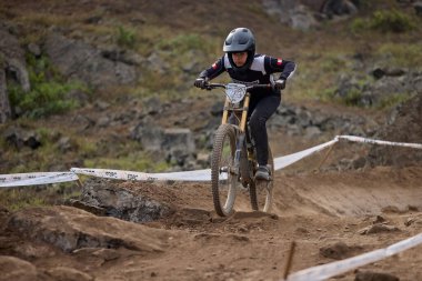 American Series MTB DHI Lima, Amancay 'da doğal iniş pistinde hızlı hareket