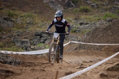 American Series MTB DHI Lima, Amancay 'da doğal iniş pistinde hızlı hareket