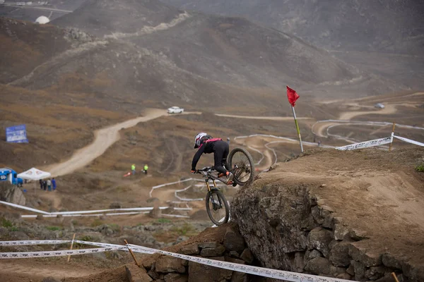 American Series MTB DHI Lima, Amancay 'da doğal iniş pistinde hızlı hareket