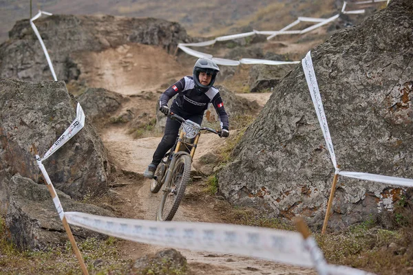 American Series MTB DHI Lima, Amancay 'da doğal iniş pistinde hızlı hareket