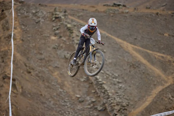 American Series MTB DHI Lima, Amancay 'da doğal iniş pistinde hızlı hareket