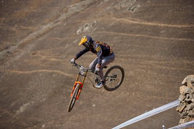 American Series MTB DHI Lima, Amancay 'da doğal iniş pistinde hızlı hareket