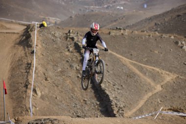 American Series MTB DHI Lima, Amancay 'da doğal iniş pistinde hızlı hareket