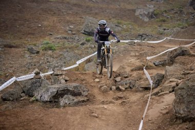 American Series MTB DHI Lima, Amancay 'da doğal iniş pistinde hızlı hareket