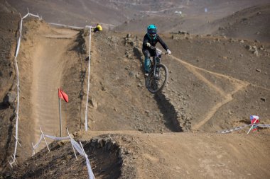 American Series MTB DHI Lima, Amancay 'da doğal iniş pistinde hızlı hareket