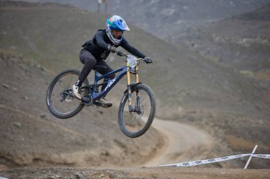 American Series MTB DHI Lima, Amancay 'da doğal iniş pistinde hızlı hareket