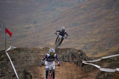 American Series MTB DHI Lima, Amancay 'da doğal iniş pistinde hızlı hareket