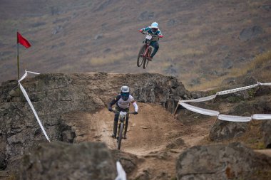 American Series MTB DHI Lima, Amancay 'da doğal iniş pistinde hızlı hareket