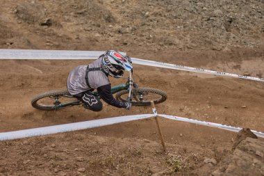 American Series MTB DHI Lima, Amancay 'da doğal iniş pistinde hızlı hareket