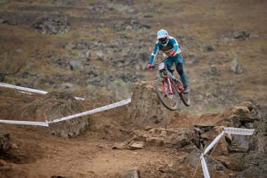 American Series MTB DHI Lima, Amancay 'da doğal iniş pistinde hızlı hareket