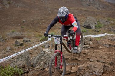 American Series MTB DHI Lima, Amancay 'da doğal iniş pistinde hızlı hareket