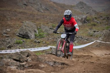 American Series MTB DHI Lima, Amancay 'da doğal iniş pistinde hızlı hareket