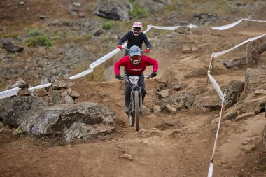 American Series MTB DHI Lima, Amancay 'da doğal iniş pistinde hızlı hareket