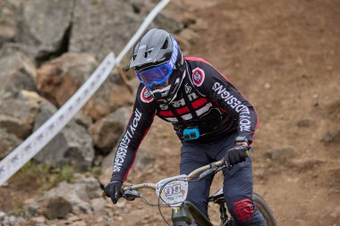 American Series MTB DHI Lima, Amancay 'da doğal iniş pistinde hızlı hareket
