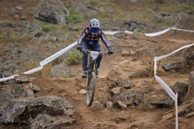 American Series MTB DHI Lima, Amancay 'da doğal iniş pistinde hızlı hareket