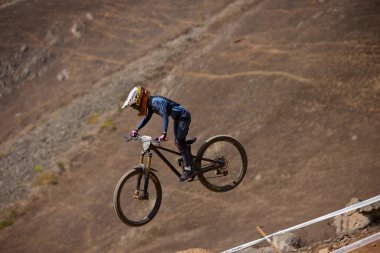 Geleceğin şampiyonu olacak. Amerikan Serisi MTB Lima pistinin her taşında hassasiyet ve cesaret var..