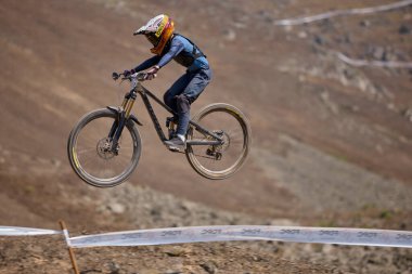 Geleceğin şampiyonu olacak. Amerikan Serisi MTB Lima pistinin her taşında hassasiyet ve cesaret var..