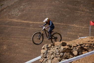 Geleceğin şampiyonu olacak. Amerikan Serisi MTB Lima pistinin her taşında hassasiyet ve cesaret var..