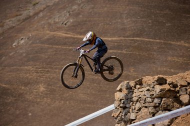 Geleceğin şampiyonu olacak. Amerikan Serisi MTB Lima pistinin her taşında hassasiyet ve cesaret var..