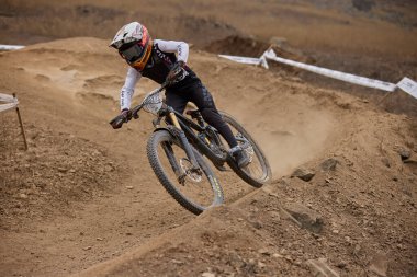 Geleceğin şampiyonu olacak. Amerikan Serisi MTB Lima pistinin her taşında hassasiyet ve cesaret var..