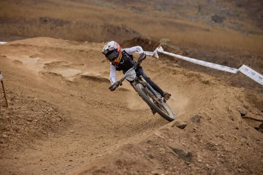 Geleceğin şampiyonu olacak. Amerikan Serisi MTB Lima pistinin her taşında hassasiyet ve cesaret var..
