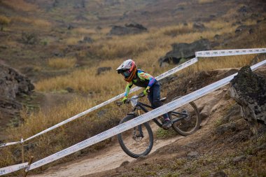 Geleceğin şampiyonu olacak. Amerikan Serisi MTB Lima pistinin her taşında hassasiyet ve cesaret var..