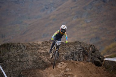 Geleceğin şampiyonu olacak. Amerikan Serisi MTB Lima pistinin her taşında hassasiyet ve cesaret var..