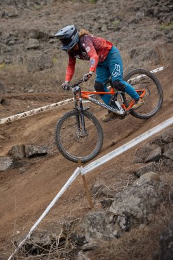 Copa Downhill 'deki doğal yokuş aşağı pistinde hızlı hareket.