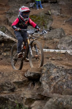 Copa Downhill 'deki doğal yokuş aşağı pistinde hızlı hareket.