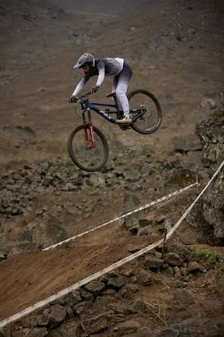 Copa Downhill 'deki doğal yokuş aşağı pistinde hızlı hareket.