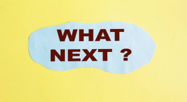 Yırtık kahverengi kağıdın arkasında ne var?