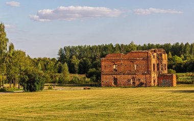 Evstafy Lubansky tarafından yapılmış eski bir 12 tekerli su değirmeni. Minsk, Belarus