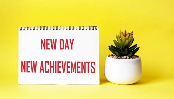 New Day New Achievements Texte Est Écrit Sur Bloc Notes — Photo