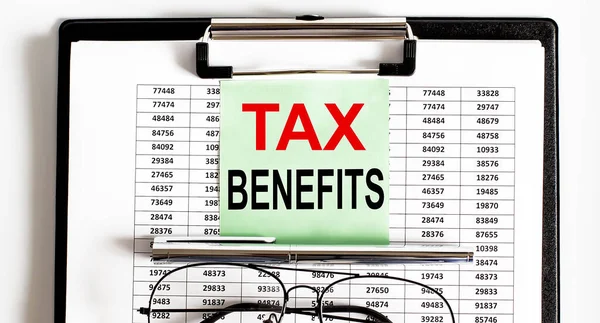 Closeup Deadline Time Tax Benefits Glasses Pen — Stock Photo, Image