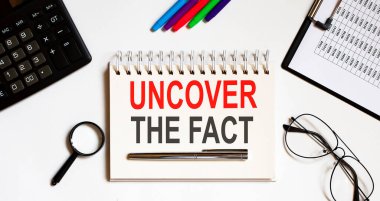 FABRİKA İÇİN Aletleri ve Notları Konulu Not Defteri