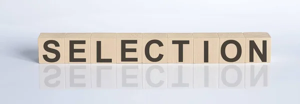 Auswahlwort Aus Holzklötzen Auf Weißem Schreibtisch — Stockfoto
