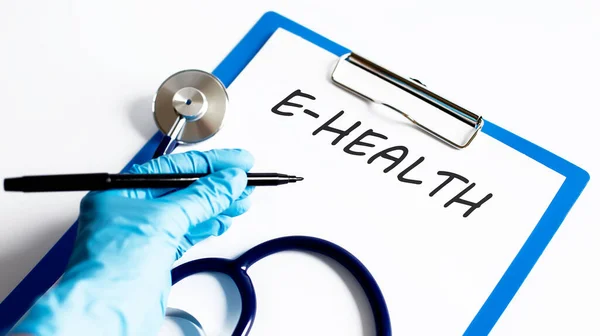 Papier Mit Text Gesundheit Auf Einem Tisch Mit Stethoskop Medizinisches — Stockfoto