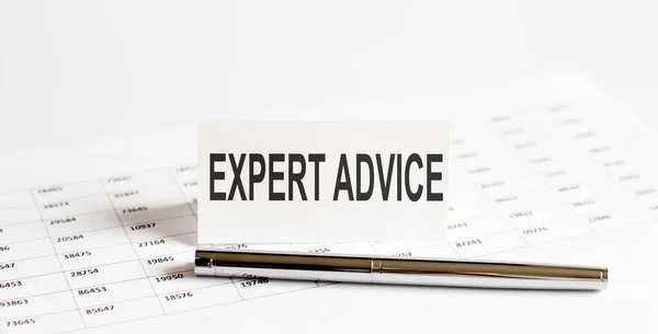 Наклейки Надписью Expert Advice Ручка Фоне Документов — стоковое фото