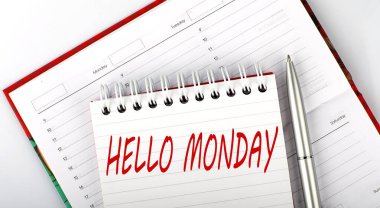 HELLO Pazartesi metin defter üzerinde günlük, iş