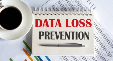 Açık arkaplandaki Veri Kaybını Önleme metniyle, kahve ile birlikte not et