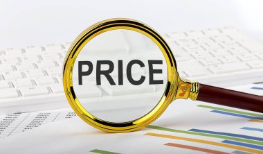 Arkaplanda PRICE sözcüğü olan büyüteç