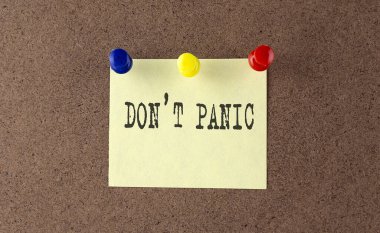 Mesaj panosuna yazılan panikleme..